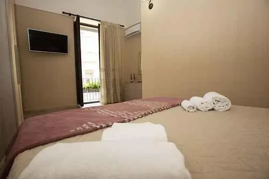 ארקולאנו The Brothers B&B בית הארחה